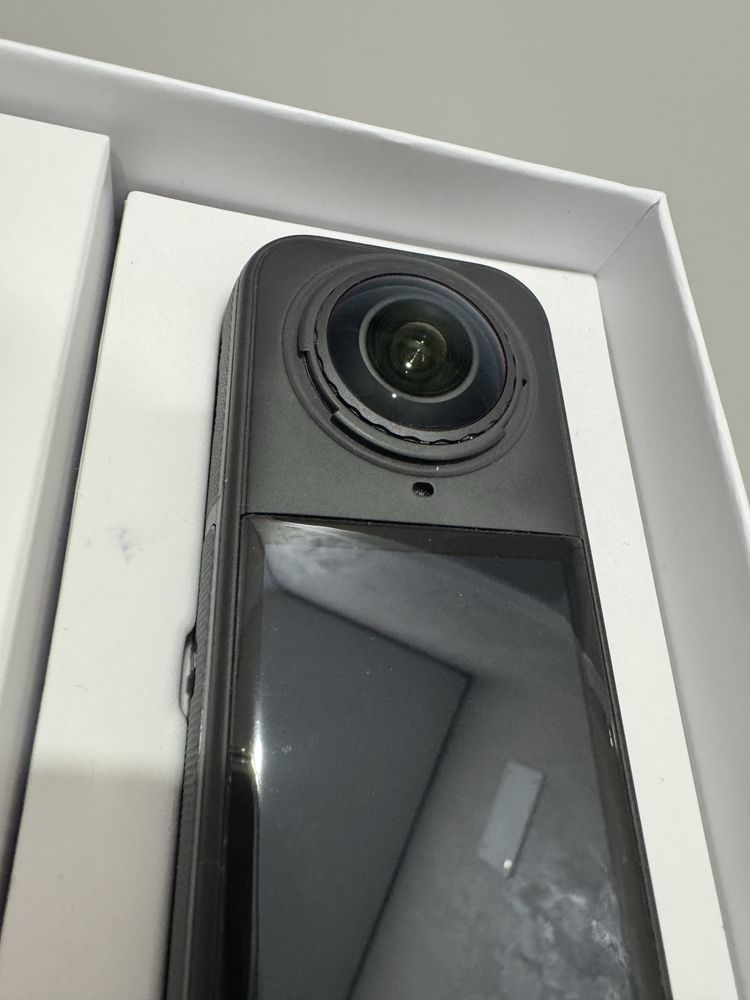 Insta360 X5 как новая