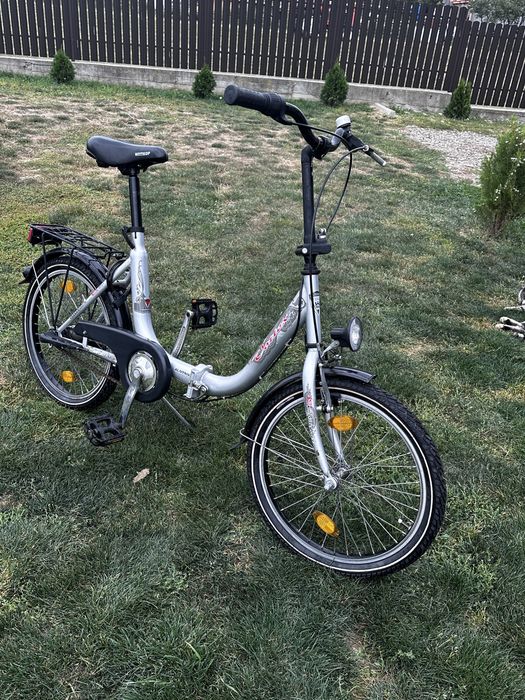 Bicicletă pliabila.