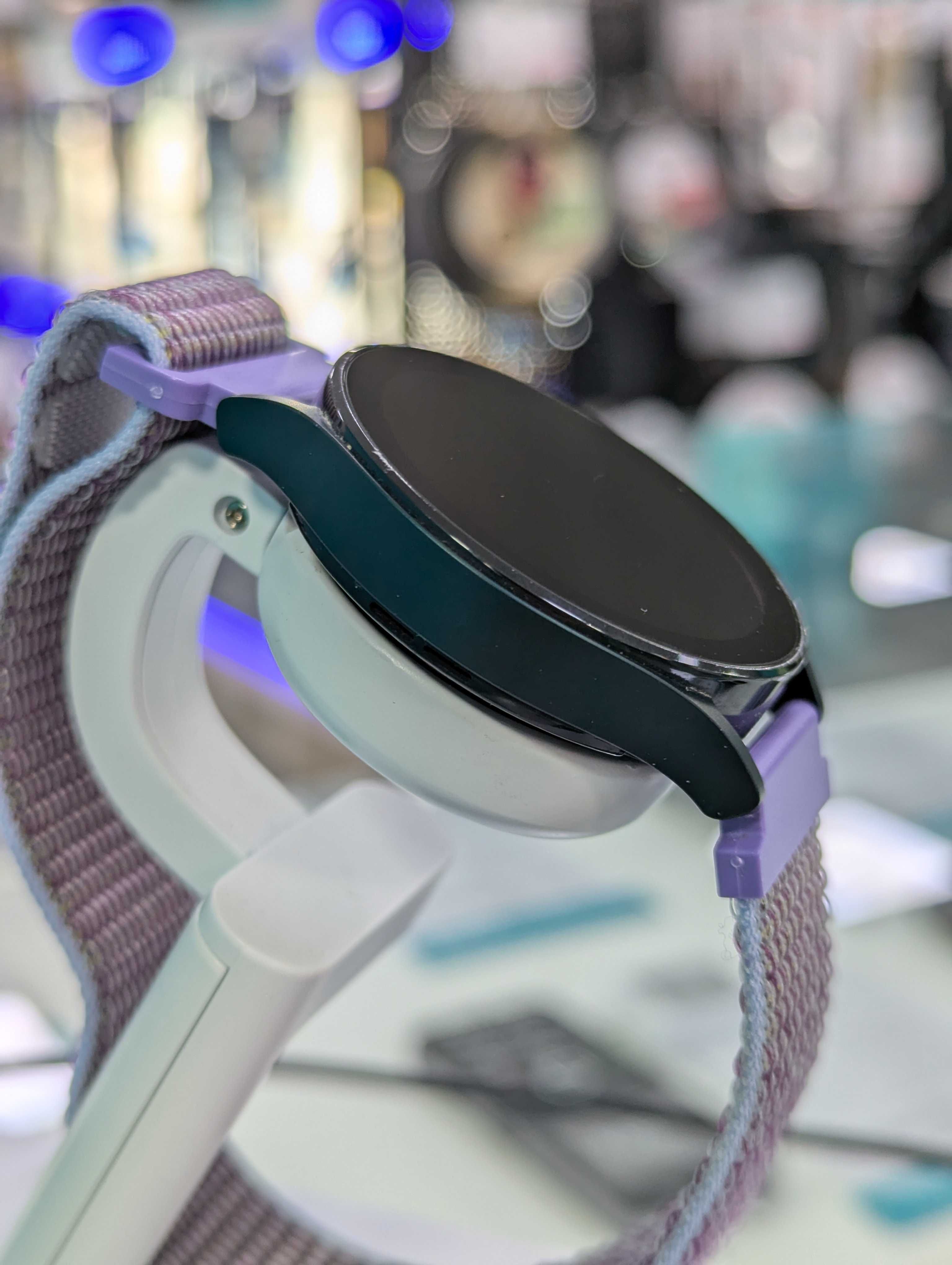 смарт часовник Samsung Galaxy Watch 4 44mm