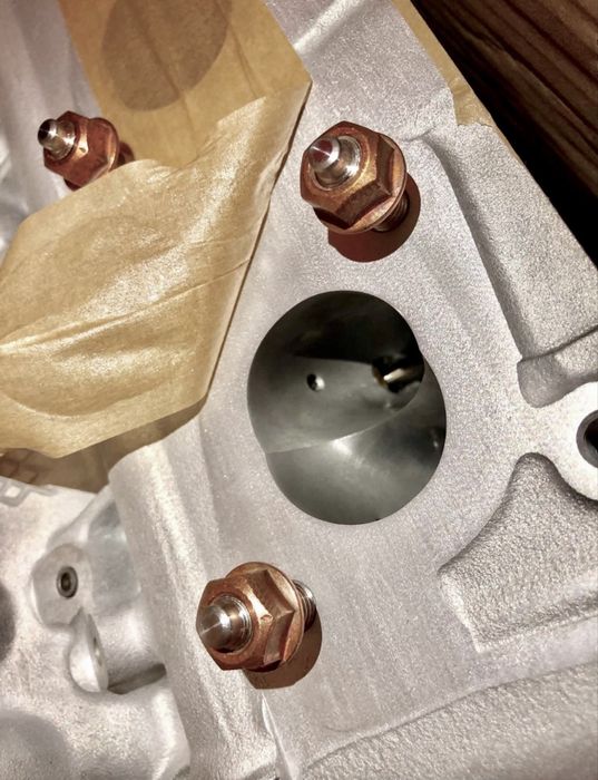 Портване и полиране на цилиндрови глави