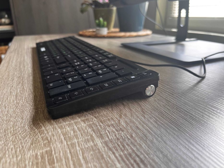 Клавиатура Delux с USB