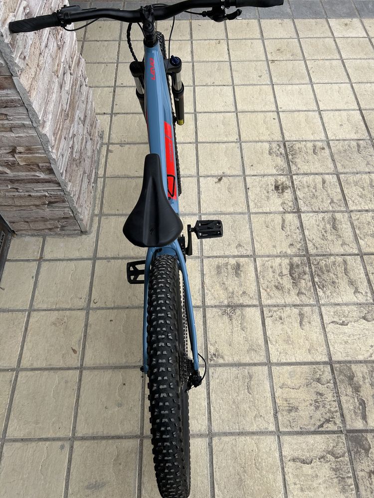 Продавам specialized turbo levo