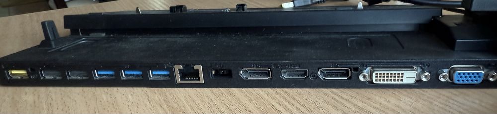 Докинг станция за Lenovo ThinkPad Ultradock + зарядно + разклонител