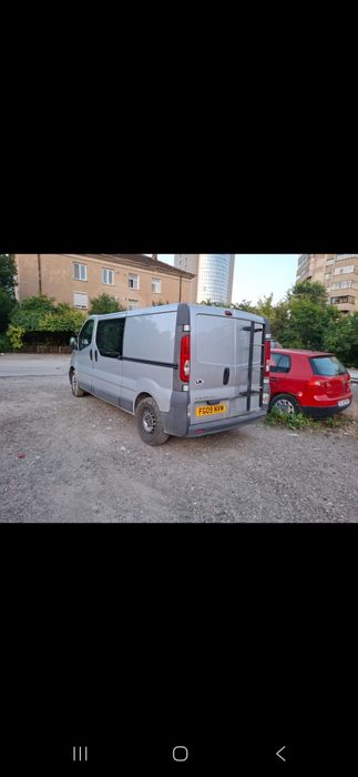 Dezmembrez renault trafic opel vivaro 2.0 dci mixta 6 locuri