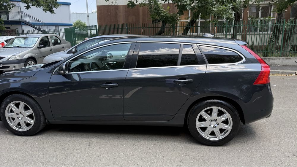 Vand Volvo V60 2014 181 cp