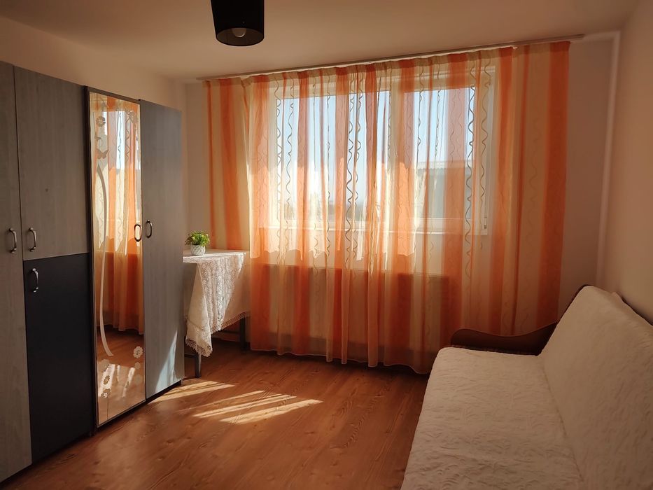 Vand garsoniera zona industriala mobilata si utilata