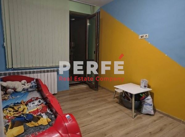 Продава се Тристаен апартамент в Бургас, Братя Миладинови - 100 кв.м за 2550 €/кв.м - Снимка #4