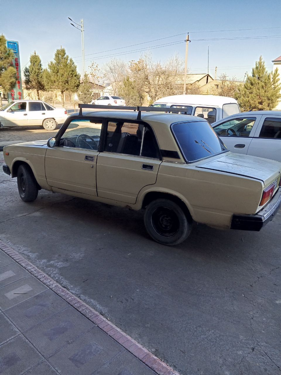 Jiguli 2105 yili1983