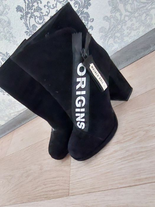 Продам сапожки новые