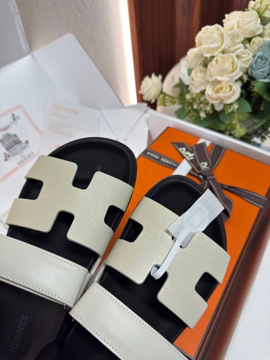 Papuci Hermes Chypre