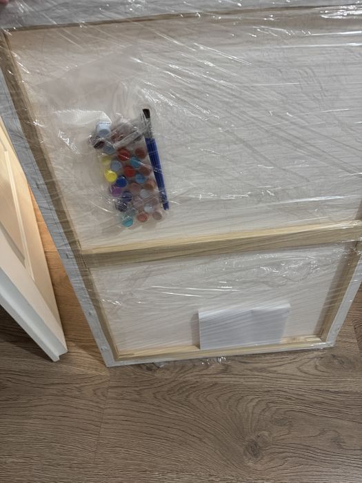 Tablou pe numere cu trepied