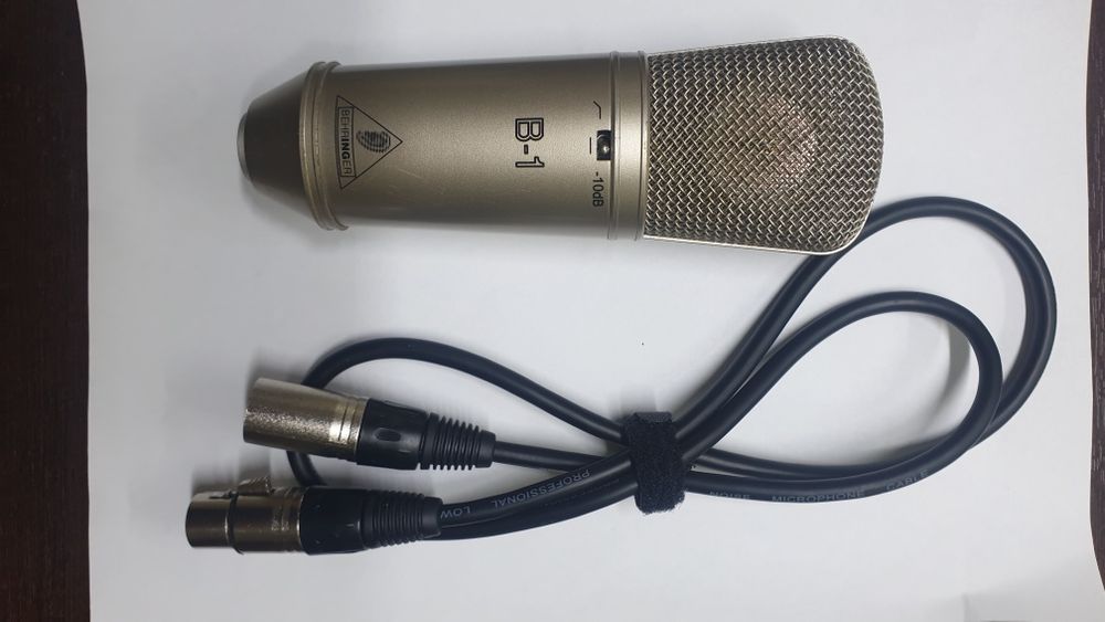 Студийный конденсаторный микрофон Behringer B1
