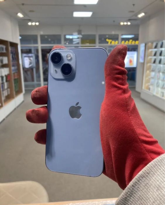 Продам айфон 14 256гб 80%