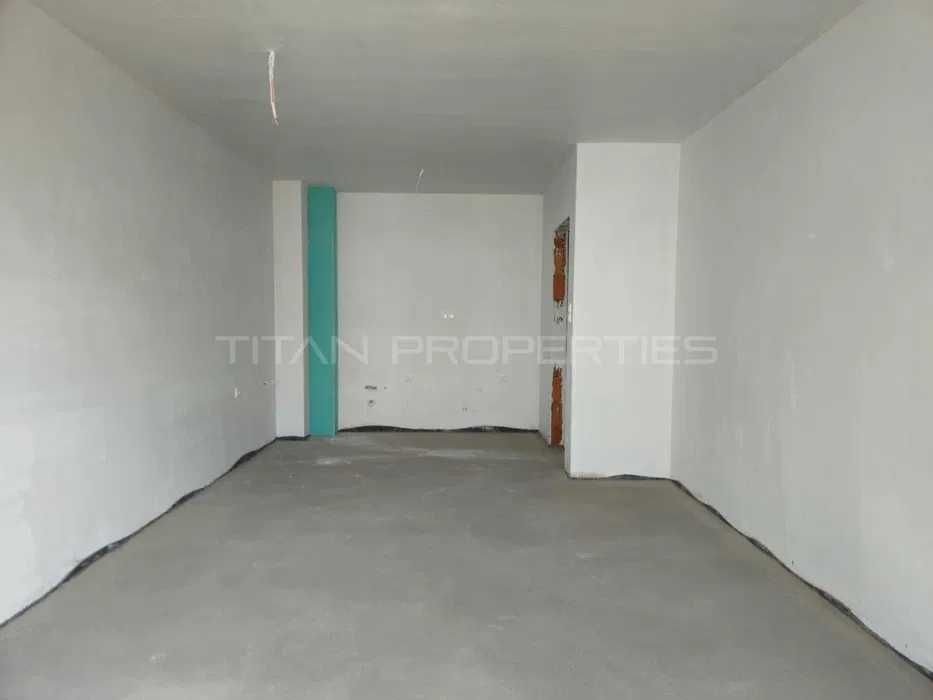 Продава се Двустаен апартамент в Пловдив, Остромила - 63 кв.м за 1207 €/кв.м - Снимка #2