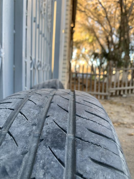 Продам шины комплект размер 15
