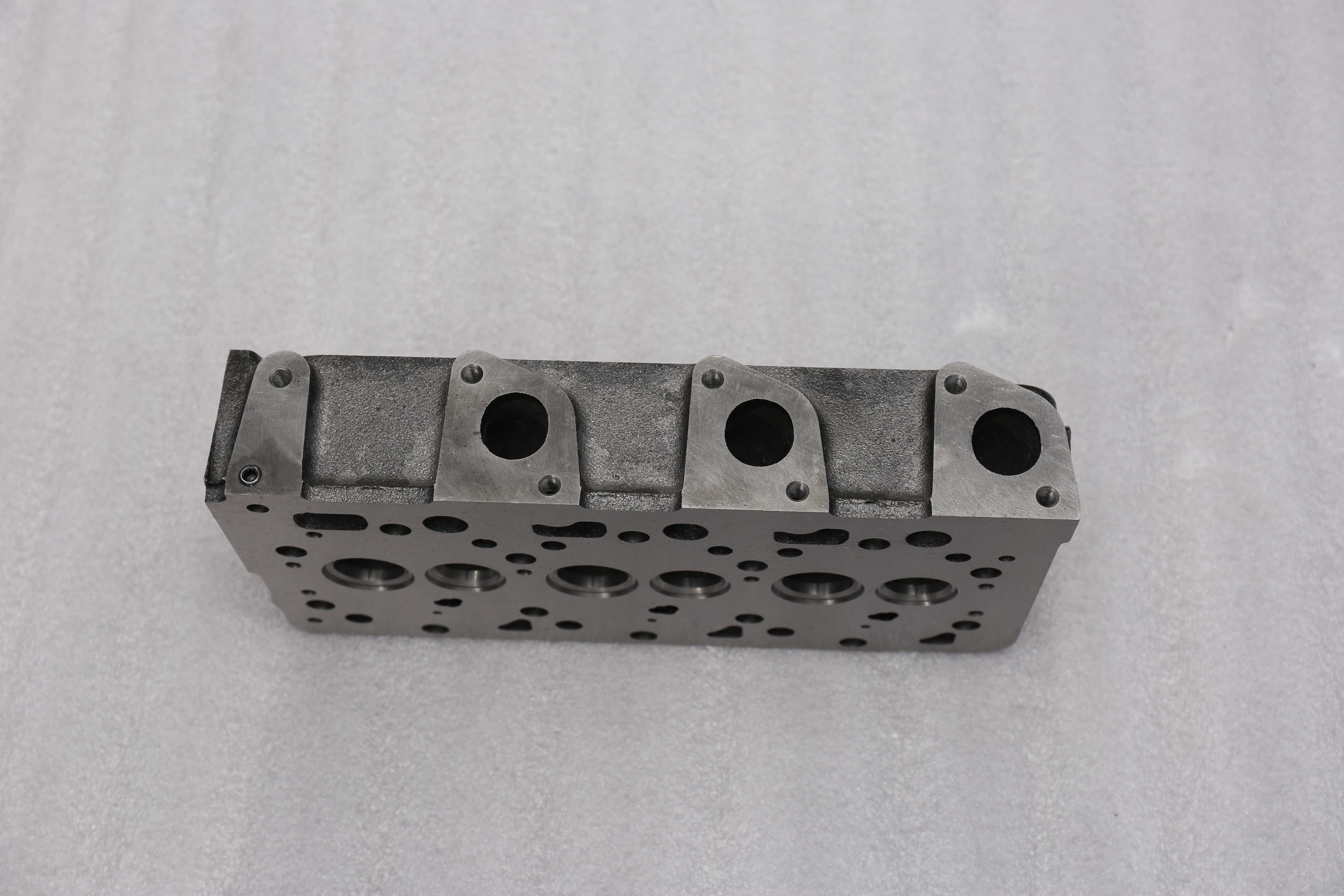 Chiulasa motor Kubota D1005 - Piese motor Kubota