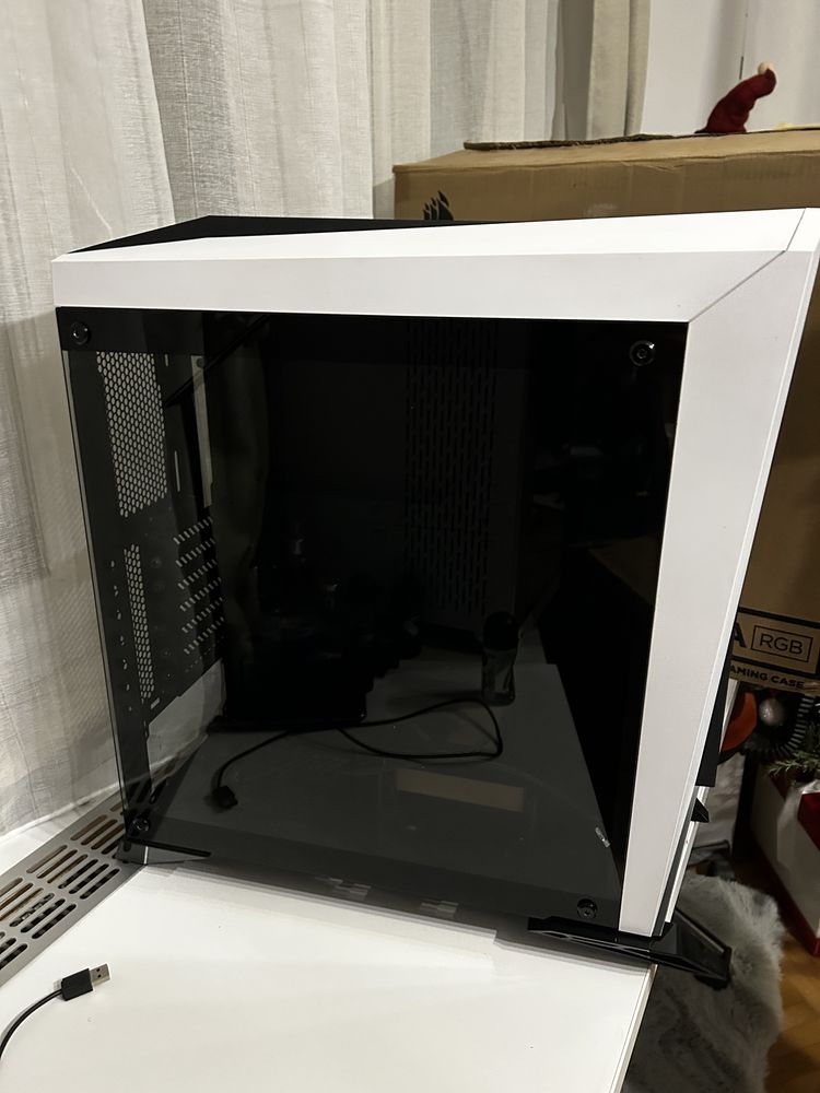 Carcasa PC Corsair Carbide Series Spec-Omega RGB Alba (ca noua)