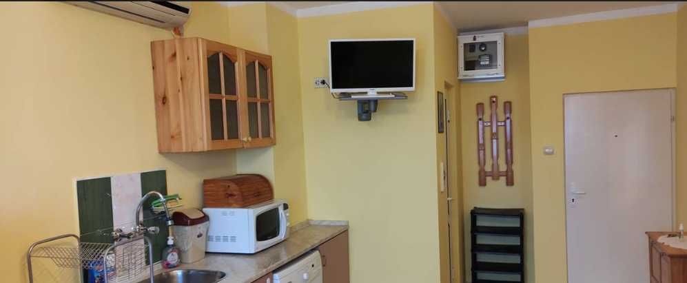 Дава се под наем Едностаен апартамент в Бургас, Меден рудник - зона А - 35 кв.м за 140 € - Снимка #2