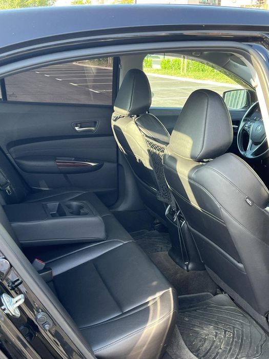 Acura  TLX 2400.