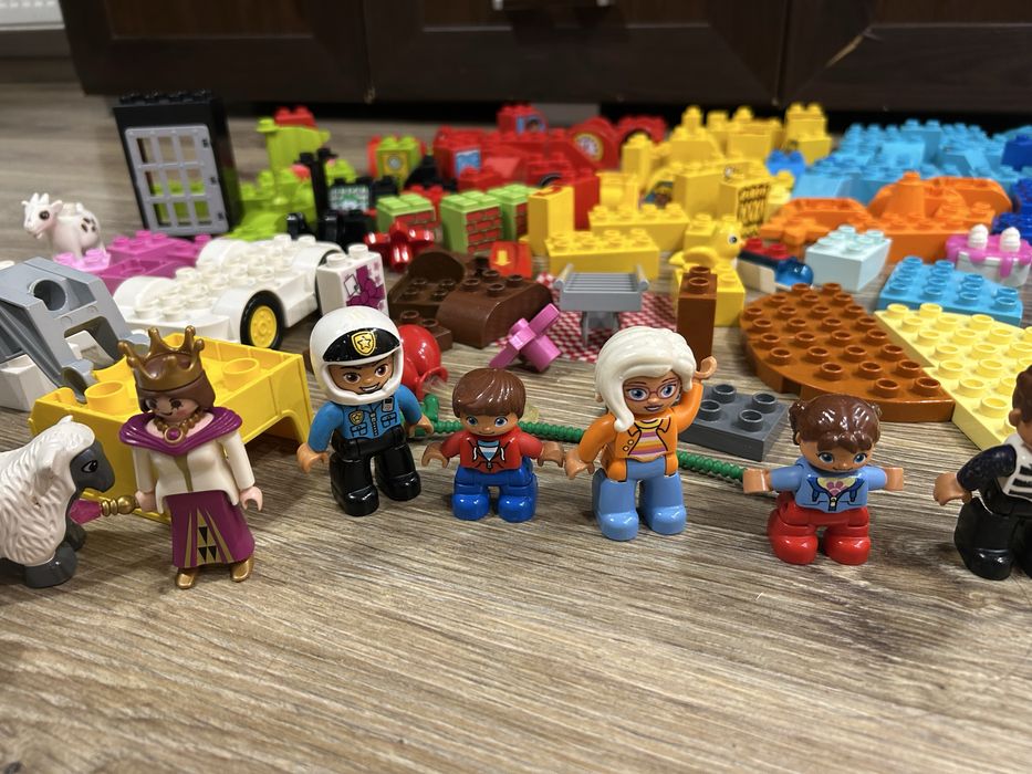 Lego части 200 броя