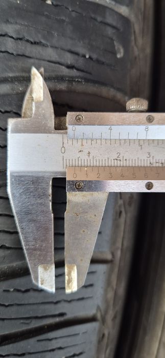 255 55 R18 iarna m+s  Nokian 6mm +  Debica 4mm