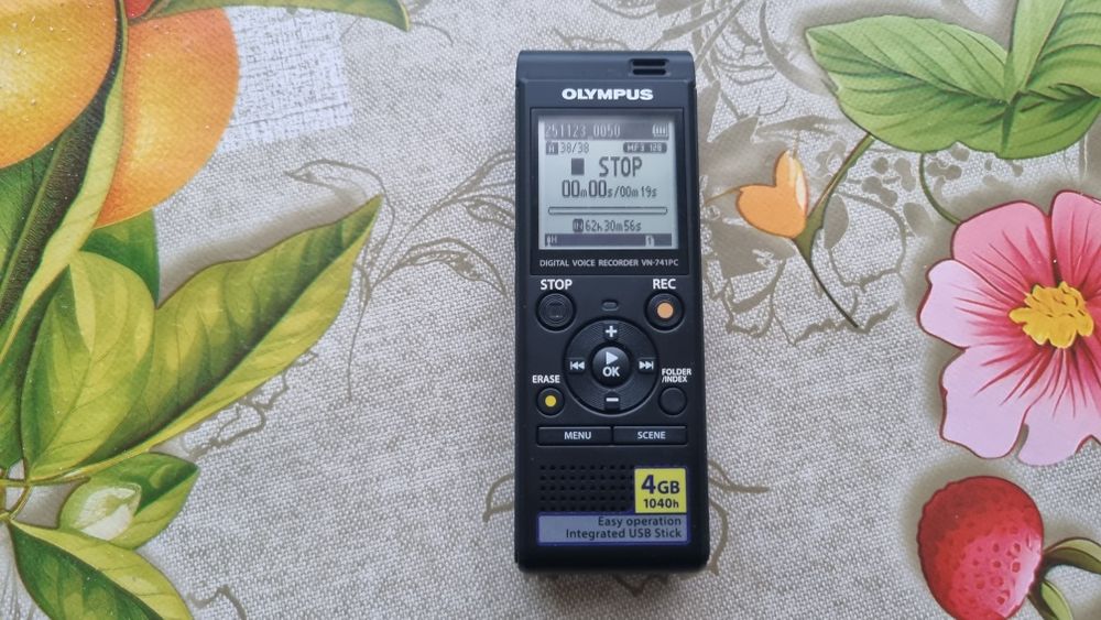 Olympus vn 741pc reportofon