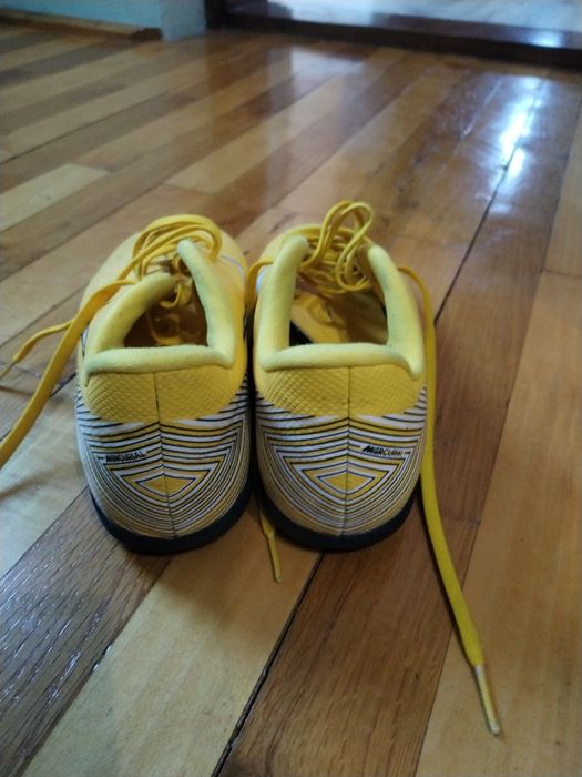 Ghete de fotbal pentru copii