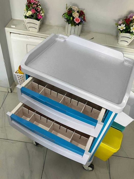 Многофункциональная медицинская тележка