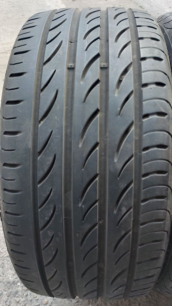 Летни гуми 235/35/19 Pirelli P Zero Nero gt 4 броя