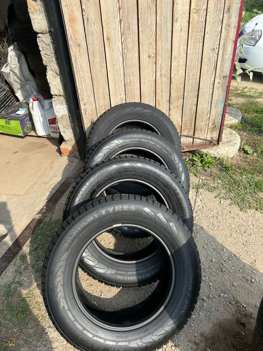 Автошины 4 комплекта разные