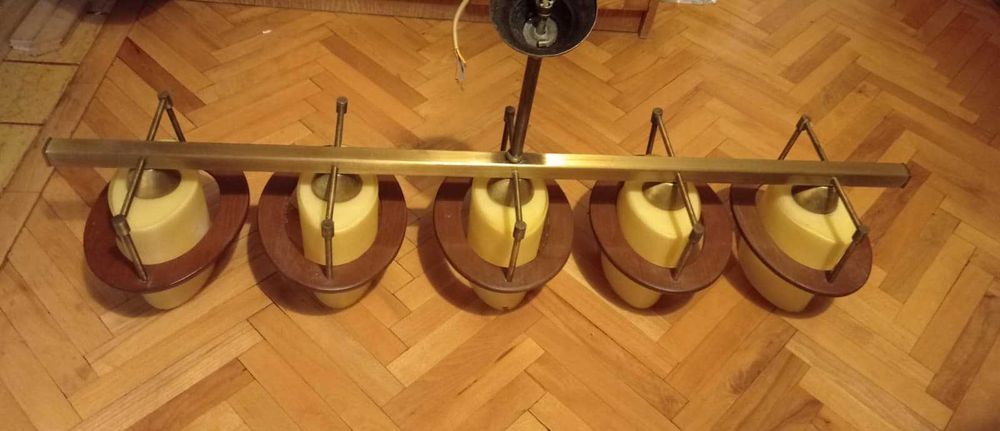 Lustra - model rar, foarte bine intretinuta