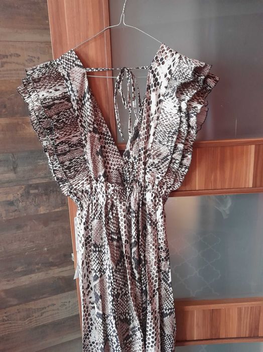 Дамска рокля със змийски десен