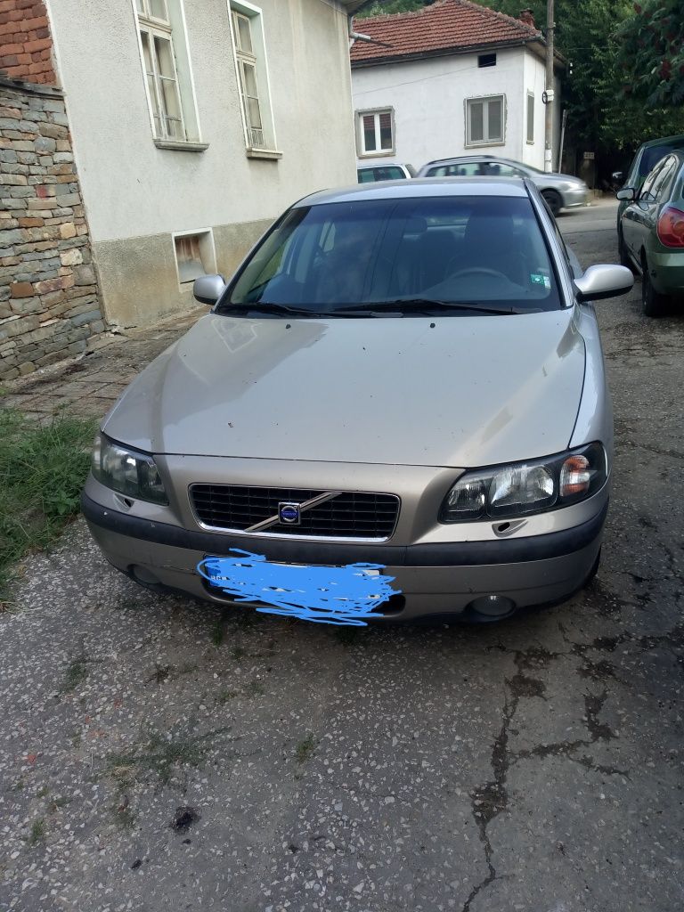 Volvo S60 на части