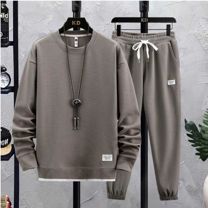 Повседневный костюм