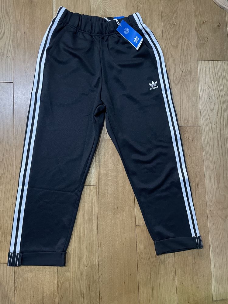 Pantaloni adidas dama,noi originali