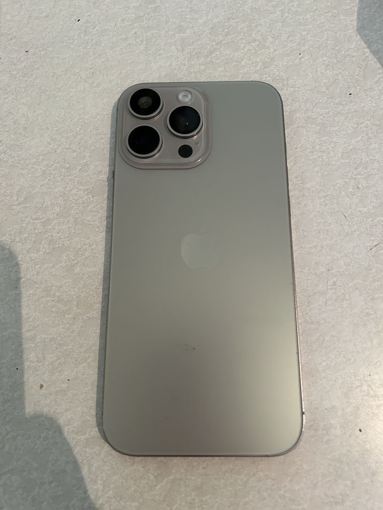 iPhone 16 про макс