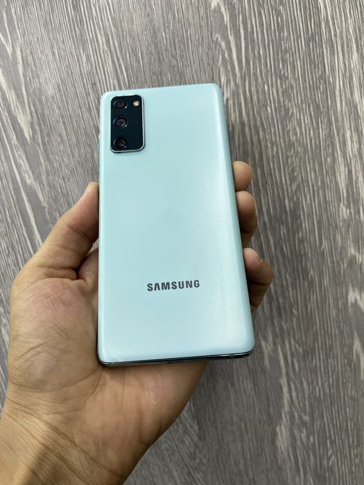 SAMSUNG S20 FE 5G 128GB   .