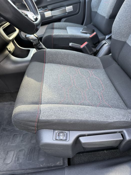 Citroen C3 SHINE 1.2 PureTech • 2019 • Bi-ton • Unghi mort • 66.000 km