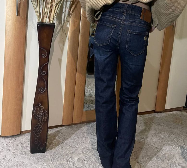 Брюки/Джинсы в хорошем состоянии. 
Торг уместен.