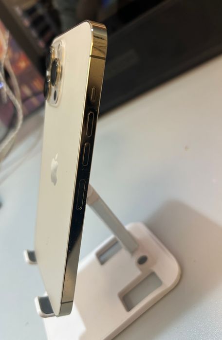 Telefon iPhone 13 Pro Max,Gold, 128GB,baterie 83%,liber in orice retea