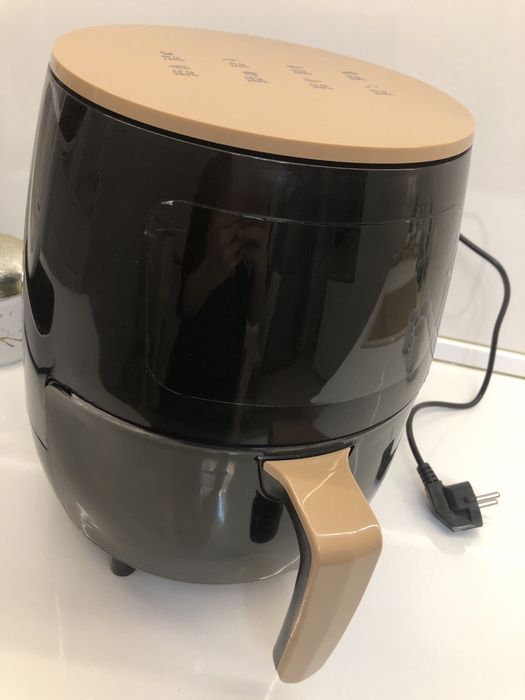 Нова Air Fryer фритюрница – 6L, 2400W, немско качество топ състояние..