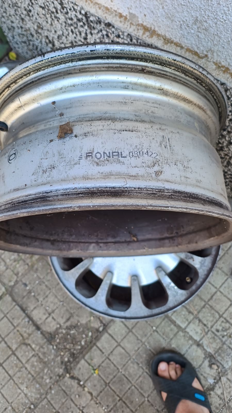 Автомобил Mercedes