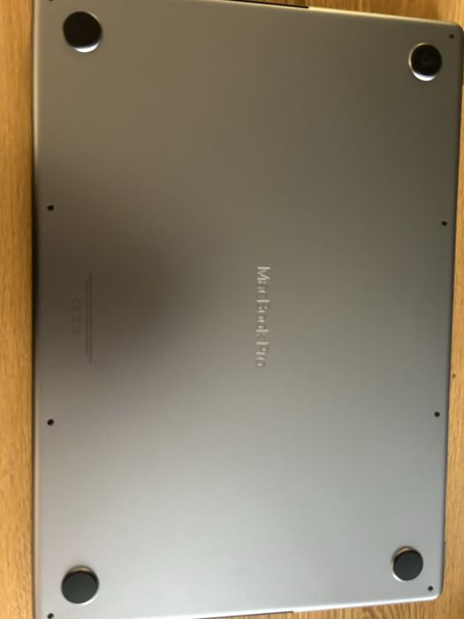 MacBook Pro 16” A2485 M1 PRO 10 CPU, 16 GPU, 32GB RAM, 512GB SSD