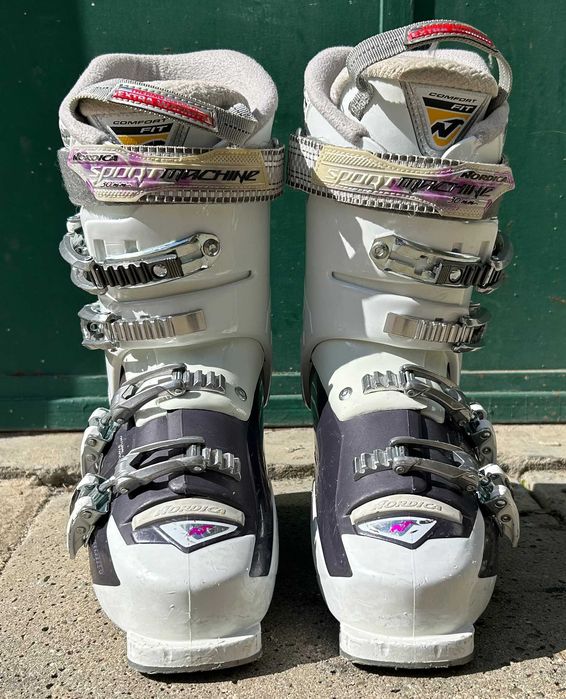 Clăpari damă Nordica Comfort Fit - Mărimea 26.5 (EU 40)