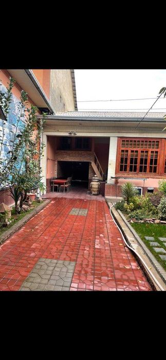 Продаю дом с бизнесом, 1 линия в доль дороги Тоштурма Богишамол 260