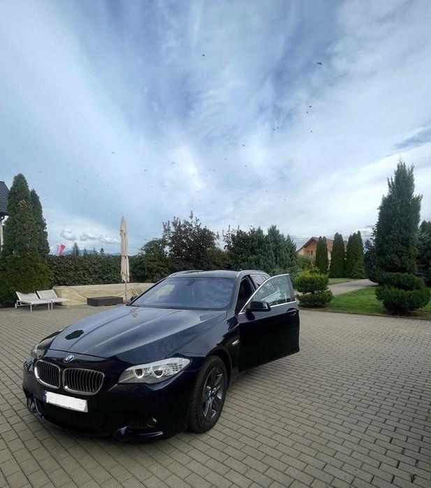 BMW  Seria 5 Touring (F11) 520d