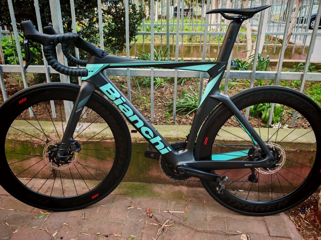 Bicicleta cursiera carbon Bianchi Oltre Pro M L 55 Shimano Ultegra 12V