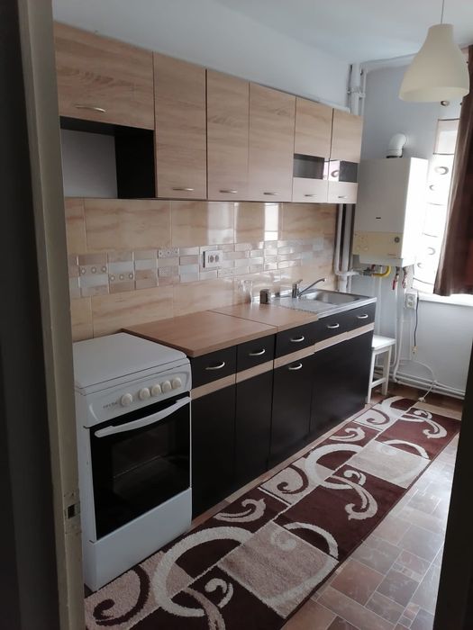Vand apartament 2 camere decomandat