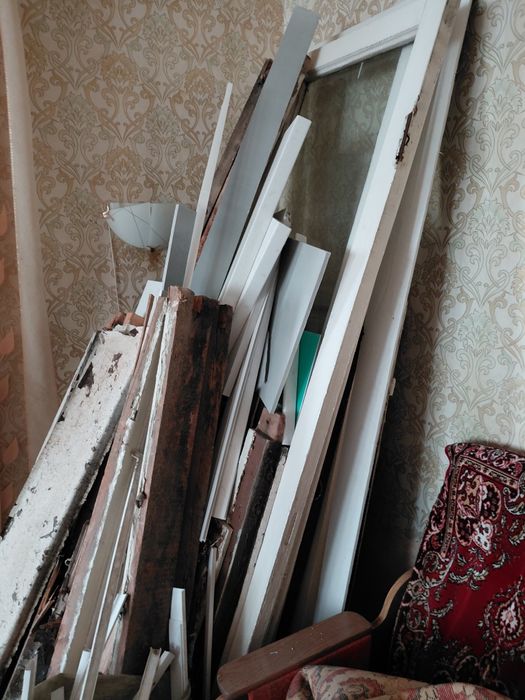 Отдам даром старые окна