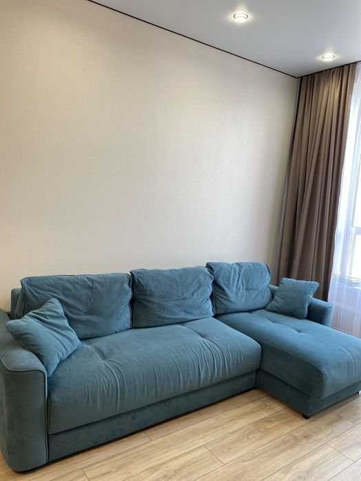 Комфортный диван, недорого !